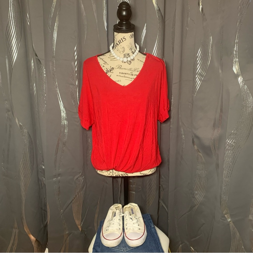 Zenana Women’s XL Red V Neck Rolled Short Sleeve Rayon Tunic Top Loose Fit